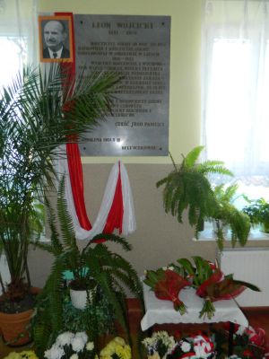 Click to view full size image