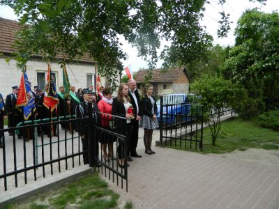 Click to view full size image