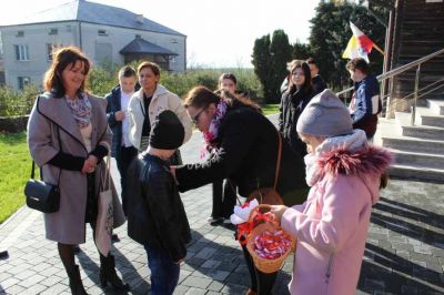 Click to view full size image