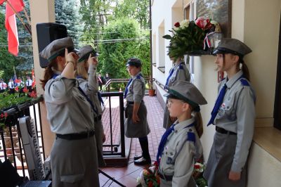 Click to view full size image