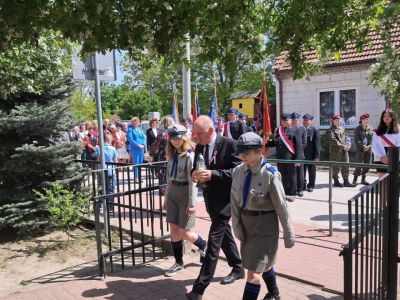 Click to view full size image